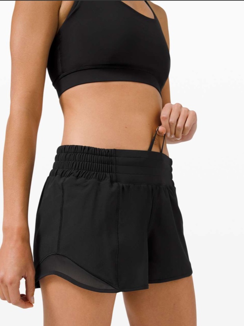 Lululemon hotty hot shorts 2.5 inch size 12 like new